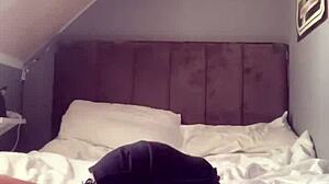 Bi Muslim Arab Gives Suggestive Blowjob To Partner