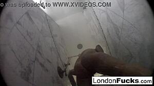 London Keyes Soaks Herself in Steamy Solo Action