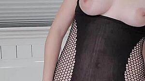 Latina Alt Girl Cums While Riding Her Dildo In The Bathtub