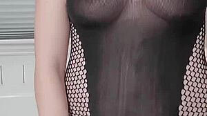 Latina Alt Girl Cums While Riding Her Dildo In The Bathtub