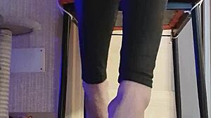 Dirty Slut In Black Leggings Fondles Her Fingers While Bathing