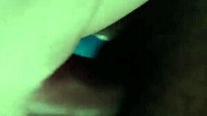 Mi mejor amigo quiere saber cómo se siente correrse dentro de una chica sin condon y yo lo deje llenarme de semen