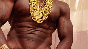 बीबीसी की पूजा, हैलेलुजा जॉनसन के विशाल बालों वाले लंड के साथ