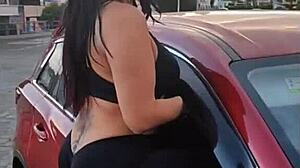 La Potra Aleja Prepares For Valentine's Day With Intriguing Fun