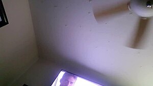 i'm the cougar army lady wit big tit's and feet fetis