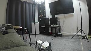 scarlett johnson gives footjob in pov, is it your fetish too? feel the close-up action