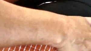 uh stalking that peruvian mature milf flashing on lima streets