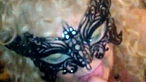 Leeza Piratez seduce vicino con divertimento pompino selvaggio