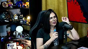 Ruan Shows Dick To Lary Cubas In Glamour Sex