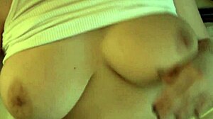 Perfect jiggly titties bouncing on bbw milf body