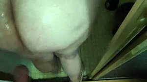 I’m filming my horny stepmom bathing, such a hot milf! 🔥