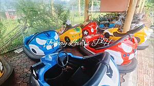 Couple enjoys risky public sex in amusement park