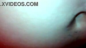 novia infiel engaña a novio con mejor amigo, escondido 😏