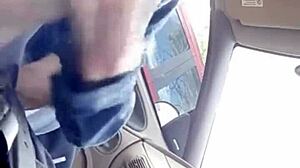 giving morning blowjob to buddy in car 😏