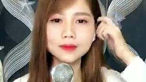 Stunning Korean Girl Livestreams On Uplive With Charming Webcam Show