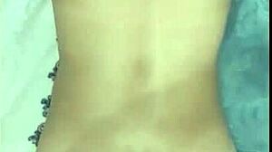 cogeme r�pido antes de que llegue mi esposo