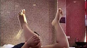 room casting where kimberly gets her ass licked with legs wide open