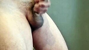 Versatile Skinny Mature Guy Jerking Off 😏