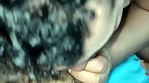 पतला ट्विंक दोस्त के बॉयफ्रेंड को ब्लोजॉब देता