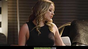 good girl gettin’ dirty with face sittin’ n cumshots!