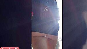 Jeny Smith flashes ass in public 😏