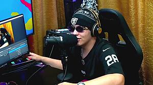 ruan and everton suck natasha's tits good 😘