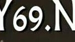 young teen stretches her tight pussy and fingers herself naked