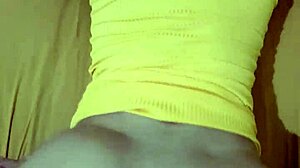 Gostosa Usando Vestido Coladinho Fudendo Até Levar Leitinho.