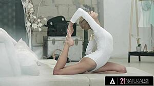 Veronica Leal's Wet Pussy Drenched in Cum!