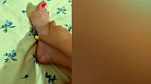 Video for fans of my young shaved legs 😍