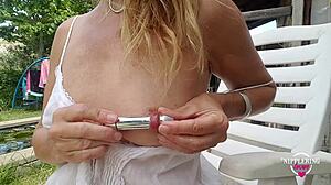 Whoa, check out Nippleringlover inserting that huge 18mm vibrator into her extreme stretched pierced nipples 😱🔥