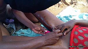 Sex on the beach with African cutie... wow!! 😍