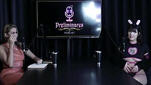 โอ้ย อยากเข้าร่วมปาร์ตี้คอสเพลย์วันพีซสุดเฟี้ยวกับยัมมี่พาราไดซ์ในชุดแดงโปร่งใสไหม?