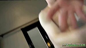 Wanna see gay twinks banging bareback in a wild live show?