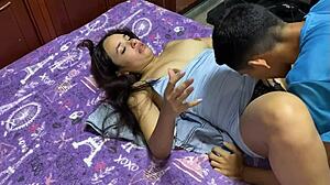 टाइट सौतेली बहन को जोरदार चुदाई