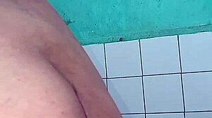 este rico paneton esta que pide lechecita