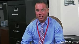 Gay teacher earns bonus with photo sex 😏