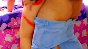 cogiendo a mi esposa con vestido rojo �pero nos observa y quiere verga tambi�n me chingo a las dos real casero