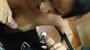 Латина милф сосет маленькие хуи в двойной любительской вечеринке