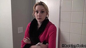 My step sister's panties smell so fine