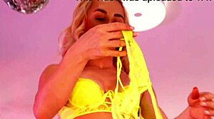 Hannahjames710 Tries On Sexy Lingerie