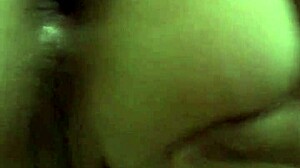 Moviendo el culo. Horny big ass milf shakes and teases in steamy display.