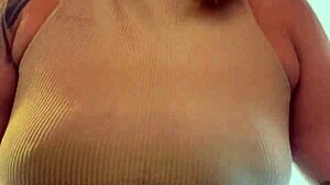 Gym Workout in Times Square Turns Heads