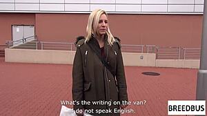 เบียนก้า เฟอร์เรโรกลืนก้นในแอ็กชั่นบรีดบัสสุดป่าเถื่อน