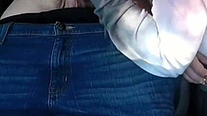 She gives a blowjob in the car after pickup, swallowing cum