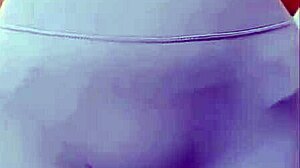 I can’t stop watching this Asian girl dance so sexy