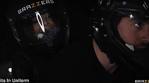 Alexis Fawx Muff Diving In Garage For Facial