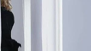 All Natural Amateur Babe STRIPPING LIKE A PRO! Hot Body Revealed!