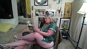 Man, roleplayin as boss givin horny Dawnskye a tough time, she's too hot!