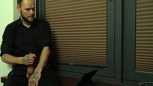 Fucked and cummed inside a tall skinny hottie’s pussy! 🔥